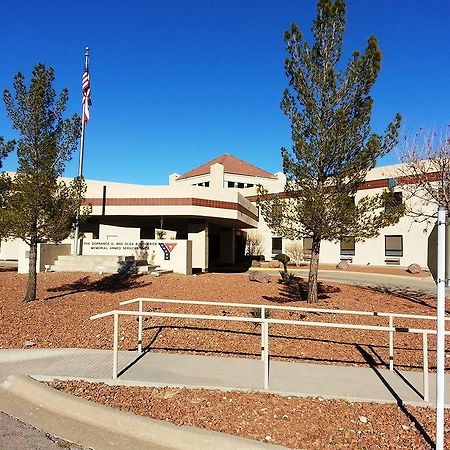 Hotel Armed Services Ymca El Paso Zewnętrze zdjęcie